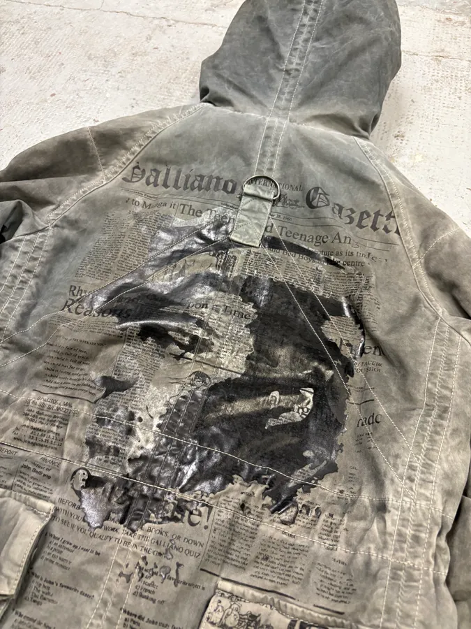 2010s John Galliano Grey Cargo Newspaper Print Hooded Parka - Image 7