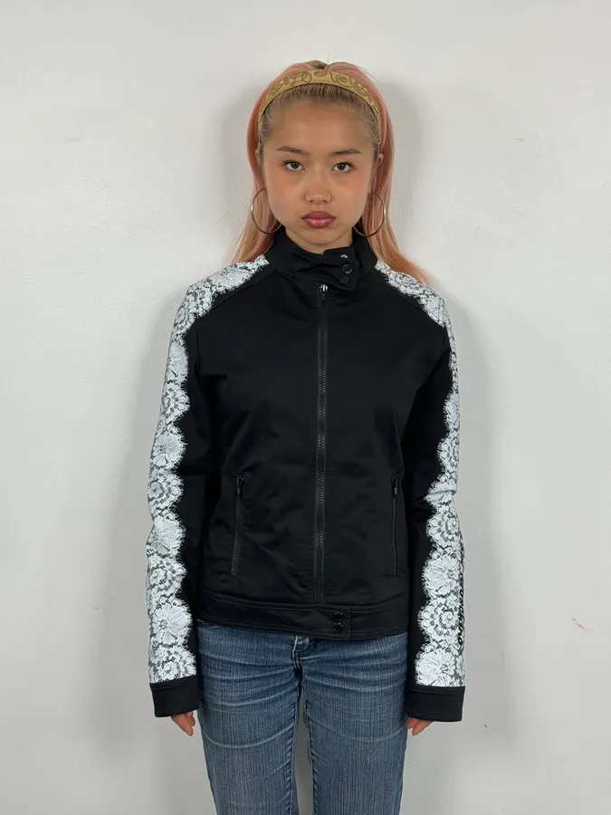 2010s Moschino Black & White Lace Light Zip-Up Jacket - Image 2