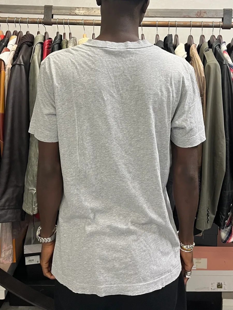 2010s Pierre Balmain Angels V-Neck Grey T-Shirt - Image 3