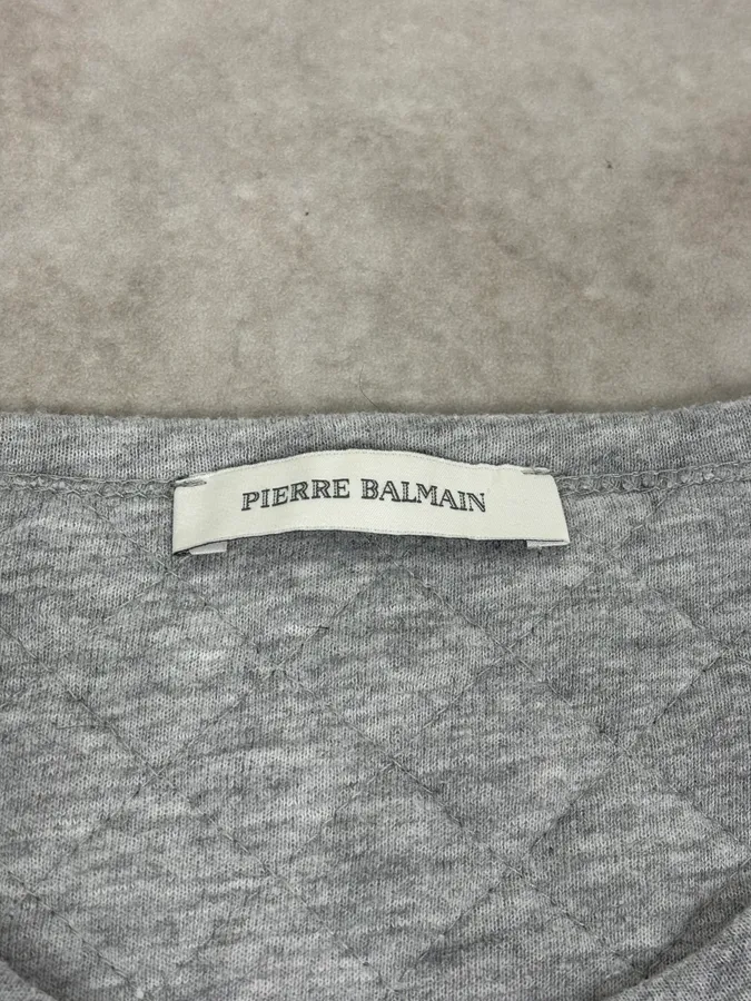2010s Pierre Balmain Grey Quilted Henley Longsleeve - Image 10