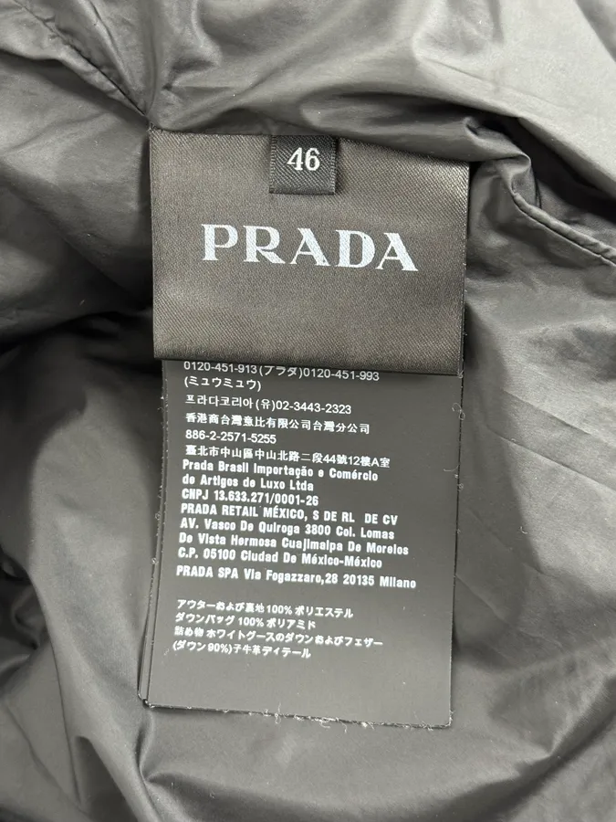 2010s Prada Dark Grey Puffer Jacket - Image 13