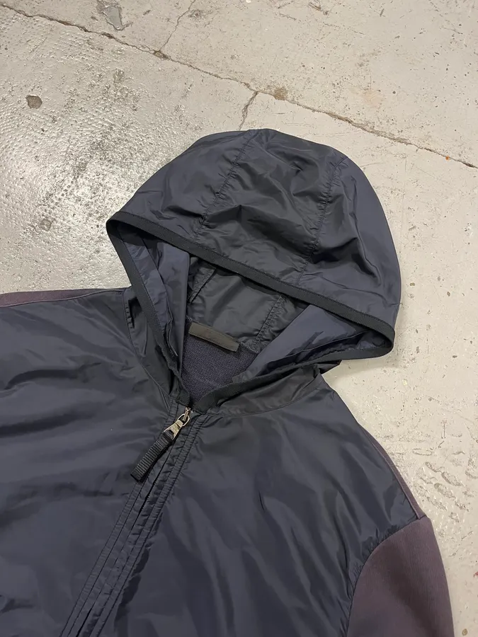 2010s Prada Linea Rossa Hybrid Navy Zip-Up Hoodie - Image 6