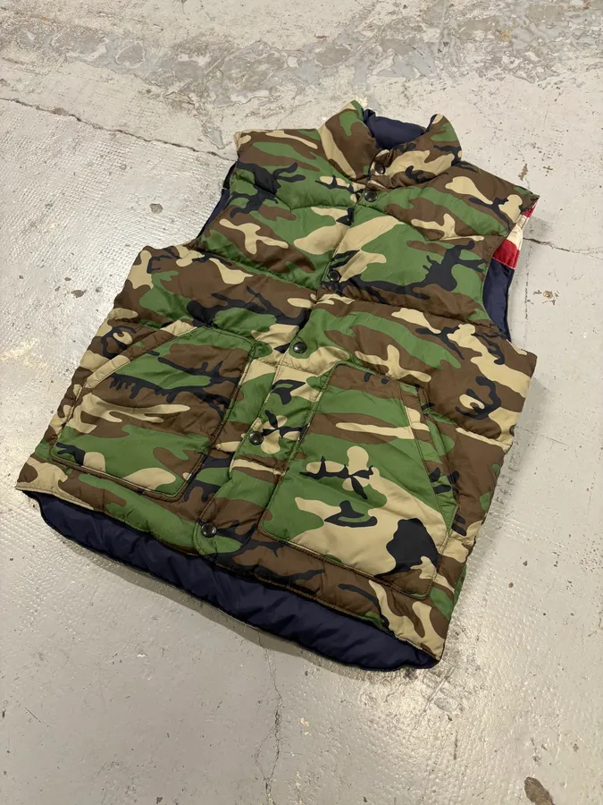 2010s Ralph Lauren Navy Camo Reversible American Flag Puffer Vest - Image 7