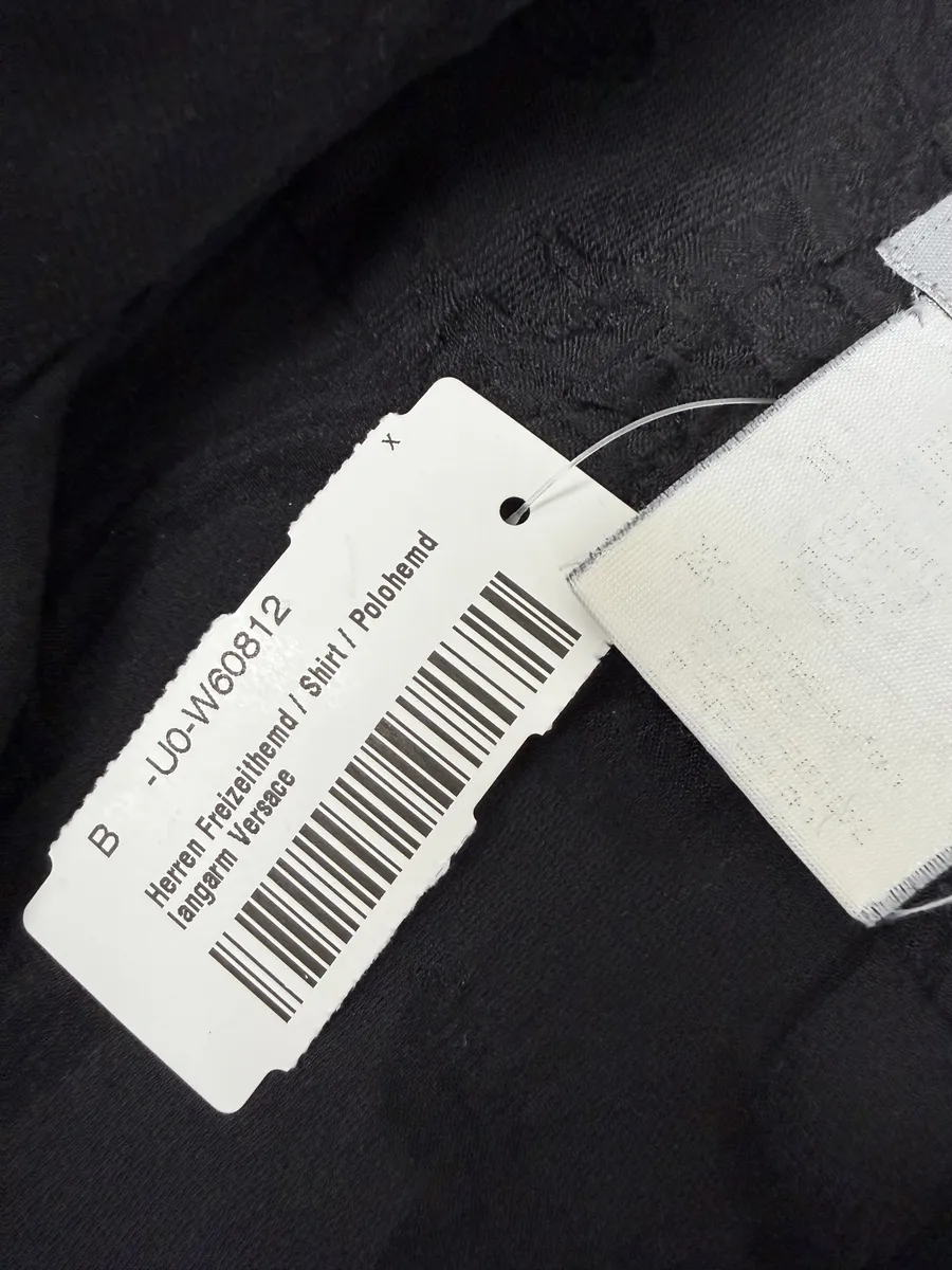 2010s Versace Black Plissed Embroidered Relief Shirt - Image 9