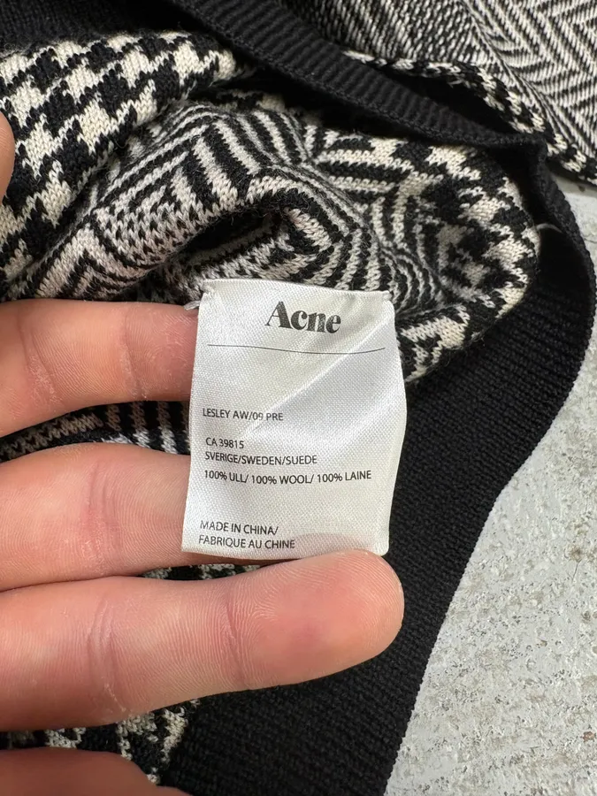 Acne Studios Light Minimalistic Patterned White Cardigan - Image 9