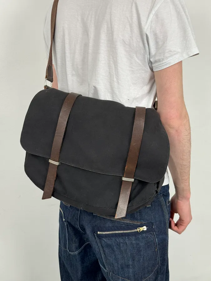 Agnes b Black Canvas Leather Strap Messenger Bag - Image 3