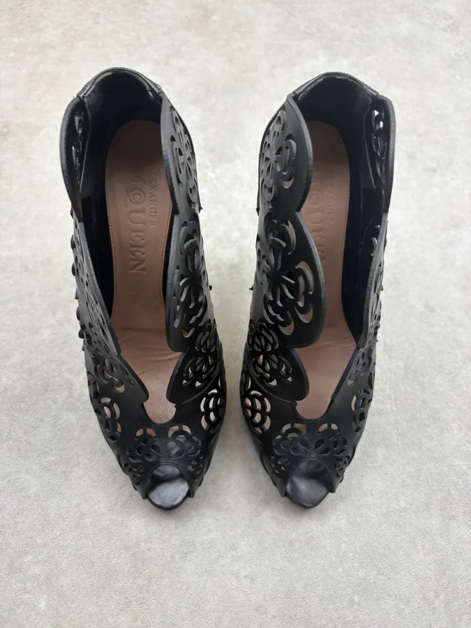 Alexander McQueen Black Leather Lasercut Peep-Toe Heels - Image 2