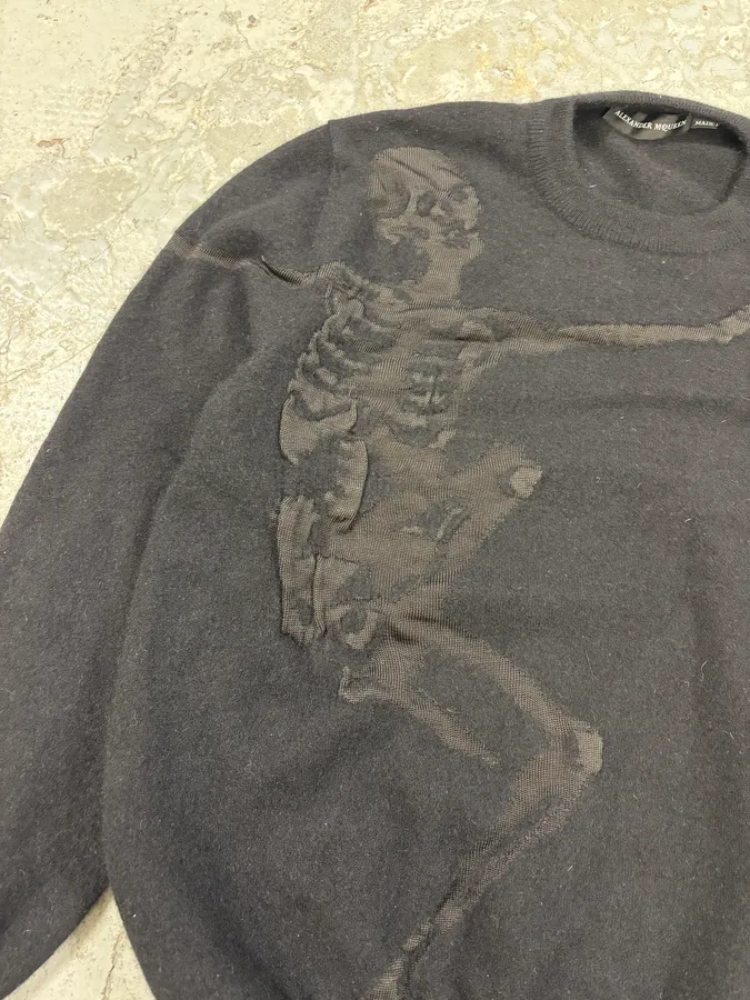 Alexander Mcqueen Cashmere Black Sweater - Image 7