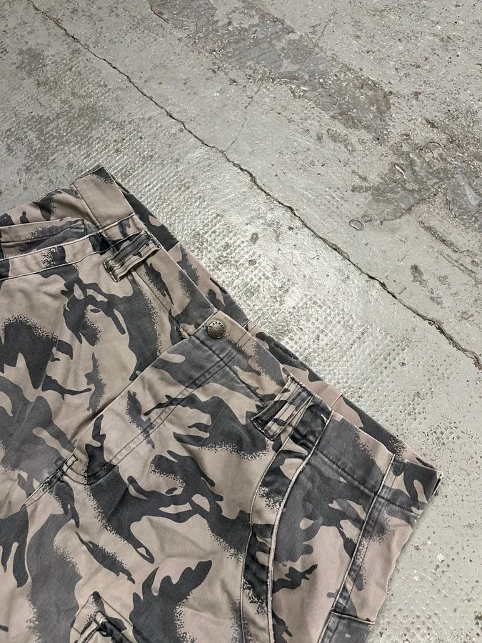 Armani Cargo Grey Camo Shorts - Image 5