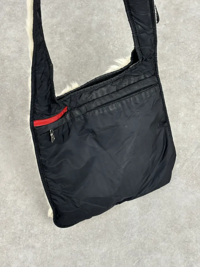 AW1999 Prada Black Nylon Fur-Trimmed Shoulder Bag - Image 5