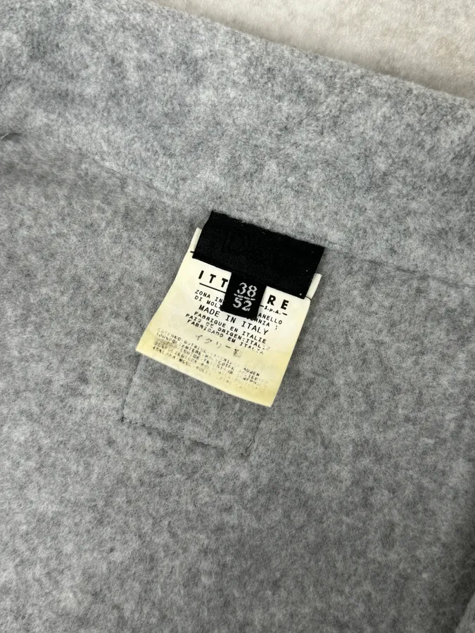AW2000 Dolce & Gabbana Grey Fleece Jacket - Image 10