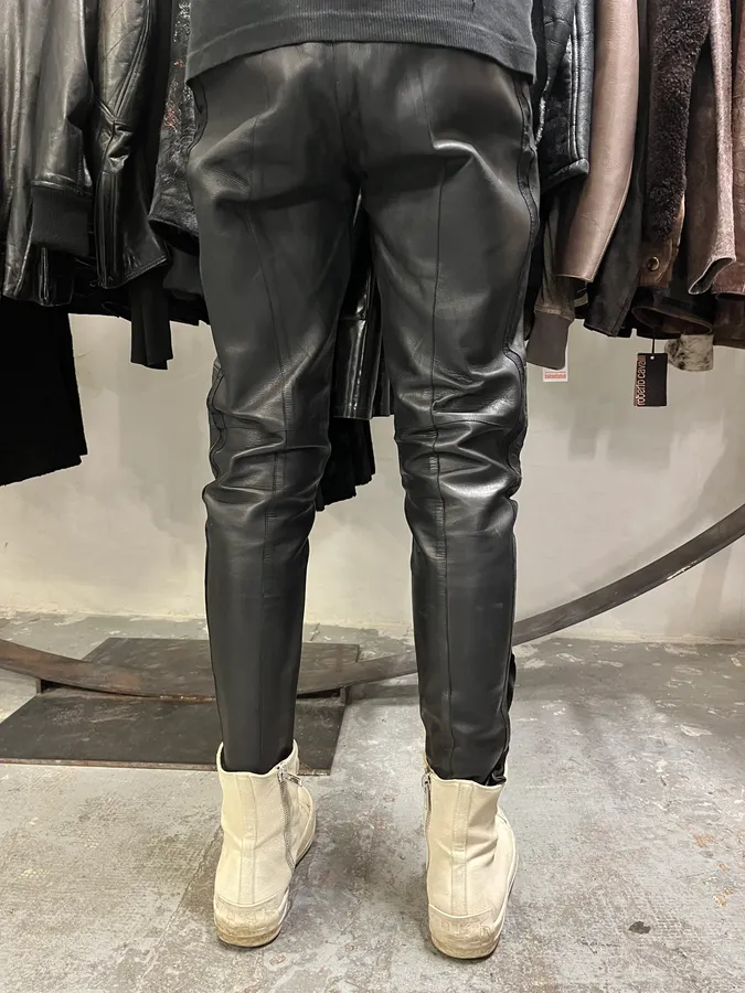 AW2000 Gucci Black Leather Biker Pants by Tom Ford - Image 4
