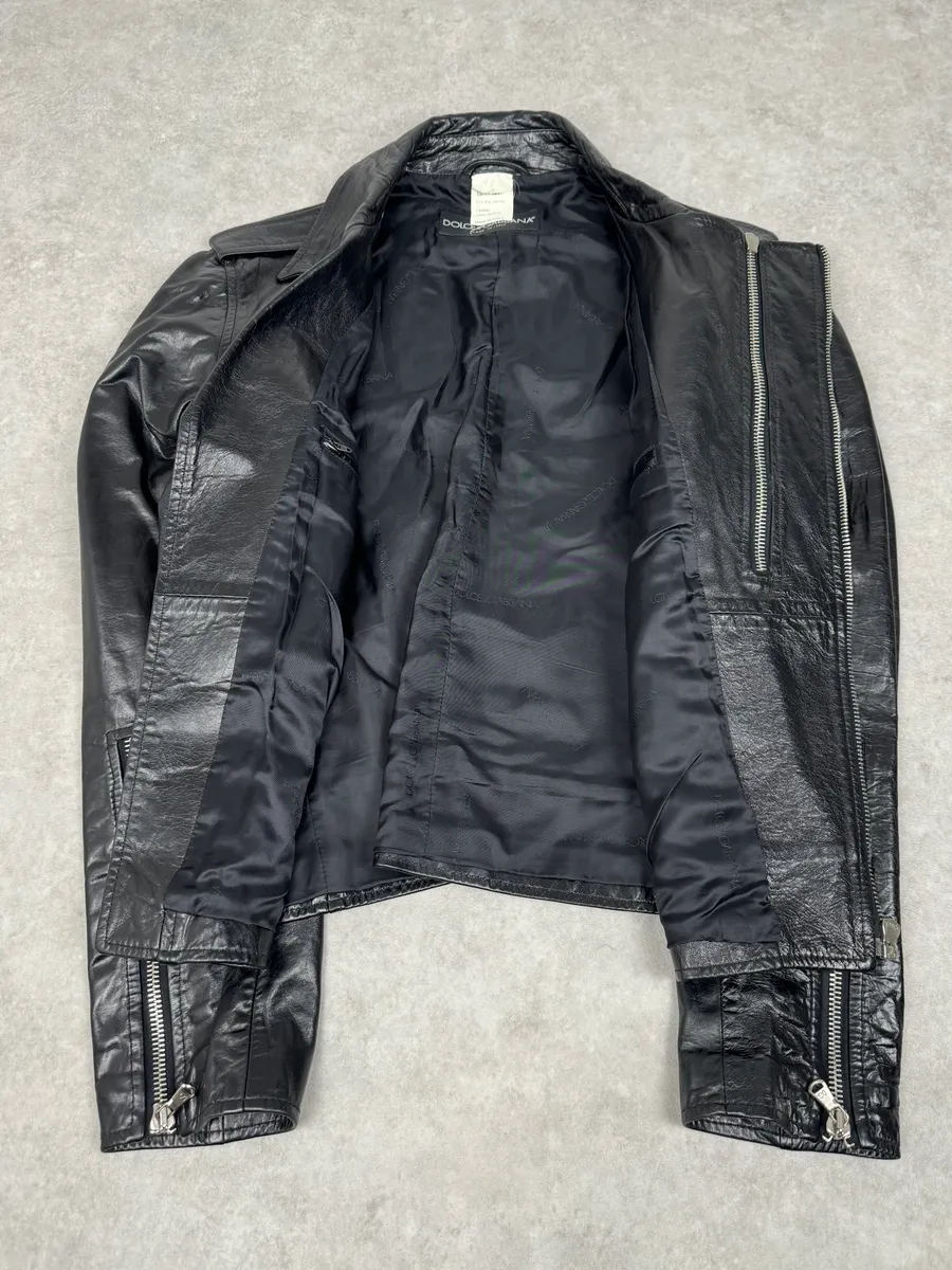 AW2001 Dolce & Gabbana Black Asymmetrical Leather Jacket - Image 8