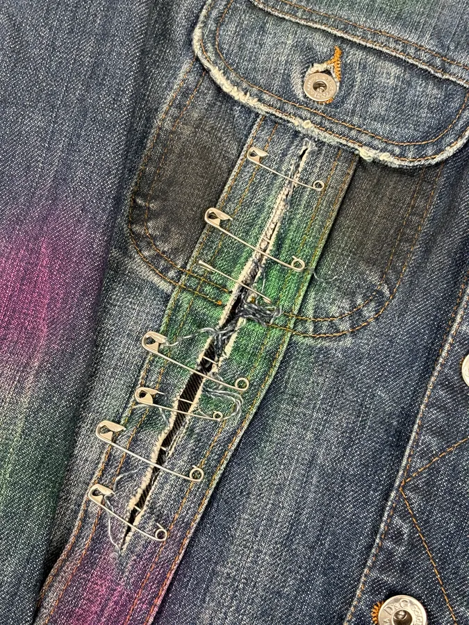 AW2001 Dolce & Gabbana Safety Pins Tie-Dye Distressed Denim Jacket - Image 9