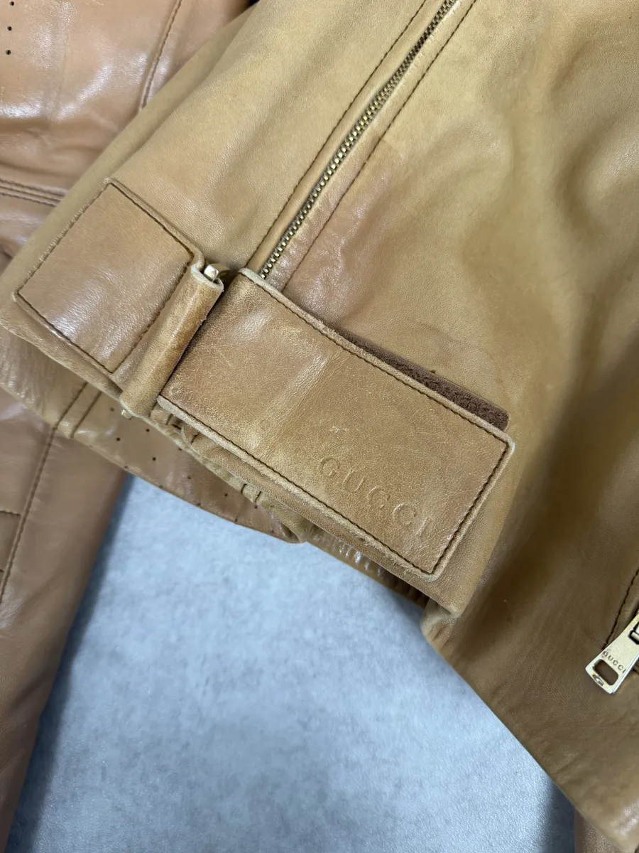 AW2001 Gucci Beige Paded Leither Biker Jacket by Tom Ford - Image 11
