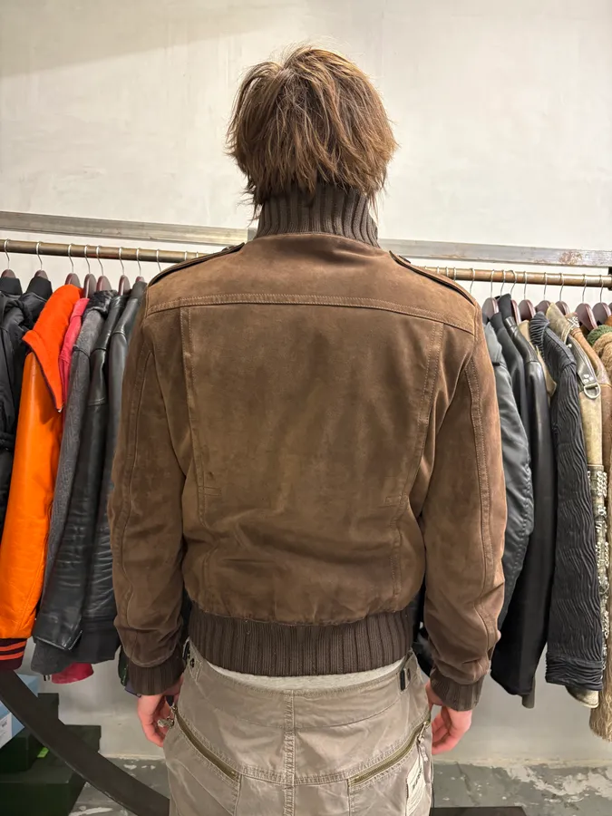 AW2001 Gucci Brown Suede Leather Buttoned Jacket by Tom Ford - Image 4