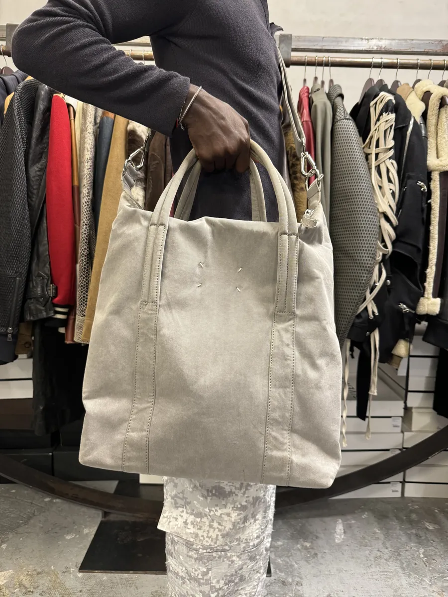 AW2001 Maison Martin Margiela Grey Canvas Handle Shoulder Bag - Image 4