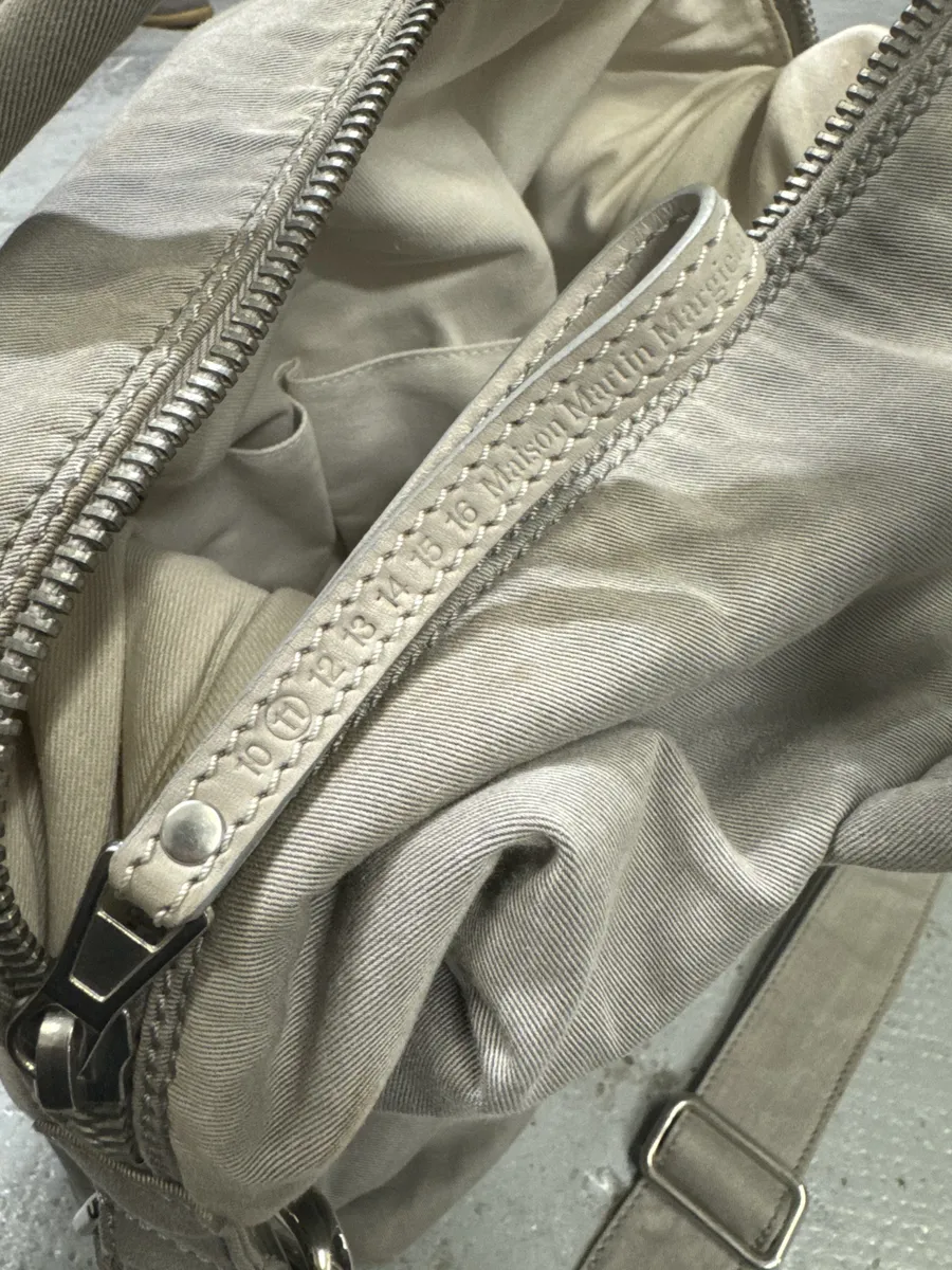AW2001 Maison Martin Margiela Grey Canvas Handle Shoulder Bag - Image 9