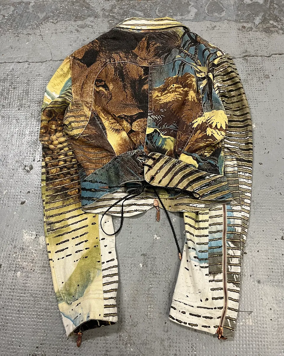 AW2002 Roberto Cavalli Lion Savana Lines Cropped Blue Jacket - Image 2