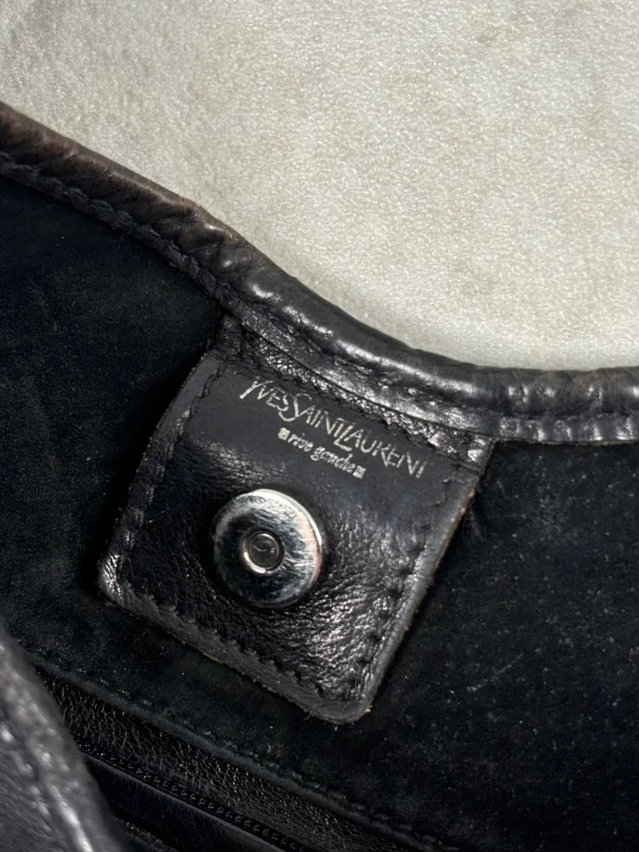 AW2002 Yves Saint Laurent Black Leather Horn Mombasa Shoulder Bag - Image 15
