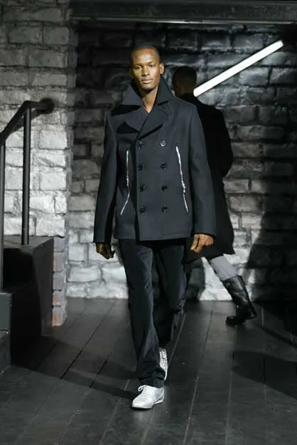 AW2003 Dolce & Gabbana 2-Zip Wool Coat - Image 2