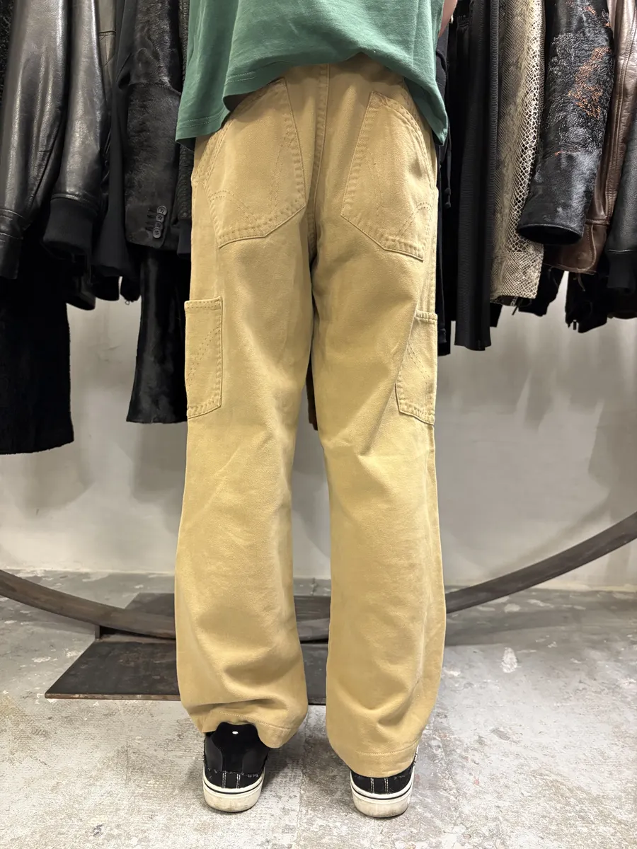 AW2003 Dolce & Gabbana Beige Multi Pockets Cargo Pants - Image 4