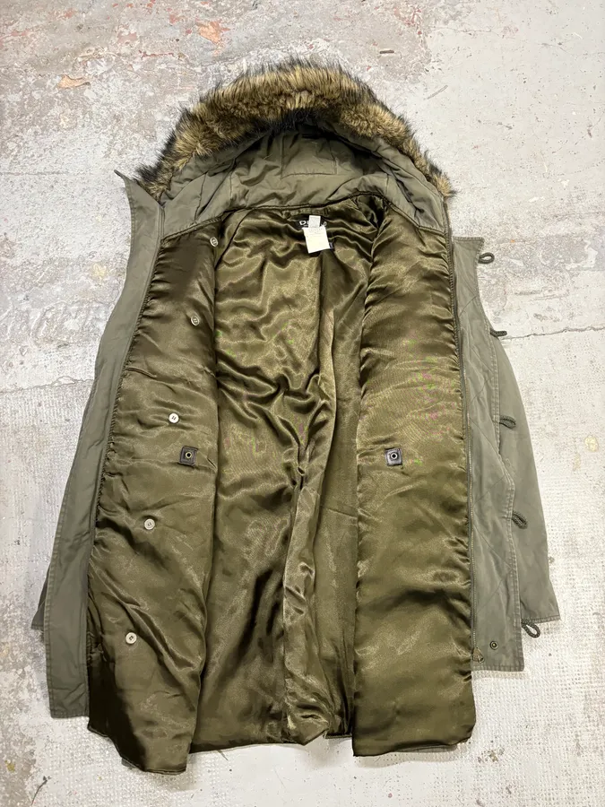 AW2003 Dolce & Gabbana Fur Hooded Khaki Green Long Coat - Image 7