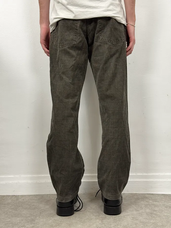 AW2003 Dolce & Gabbana Grey Checkered Pants - Image 4