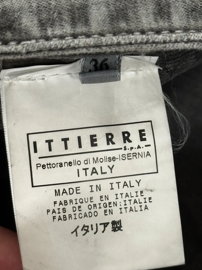 AW2003 Dolce & Gabbana Grey Multi-Pocket Eroded Cargo Pants - Image 12