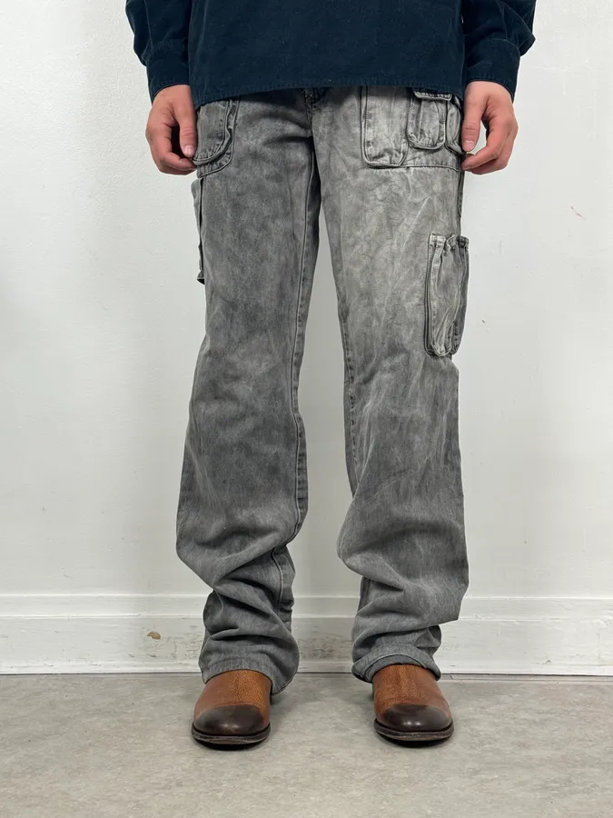 AW2003 Dolce & Gabbana Grey Multi-Pocket Eroded Cargo Pants - Image 2