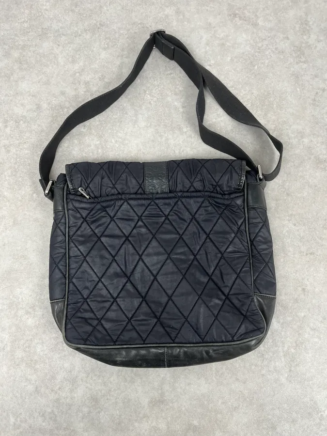 AW2003 Dolce & Gabbana Losange Black Leather Shoulder Bag - Image 6