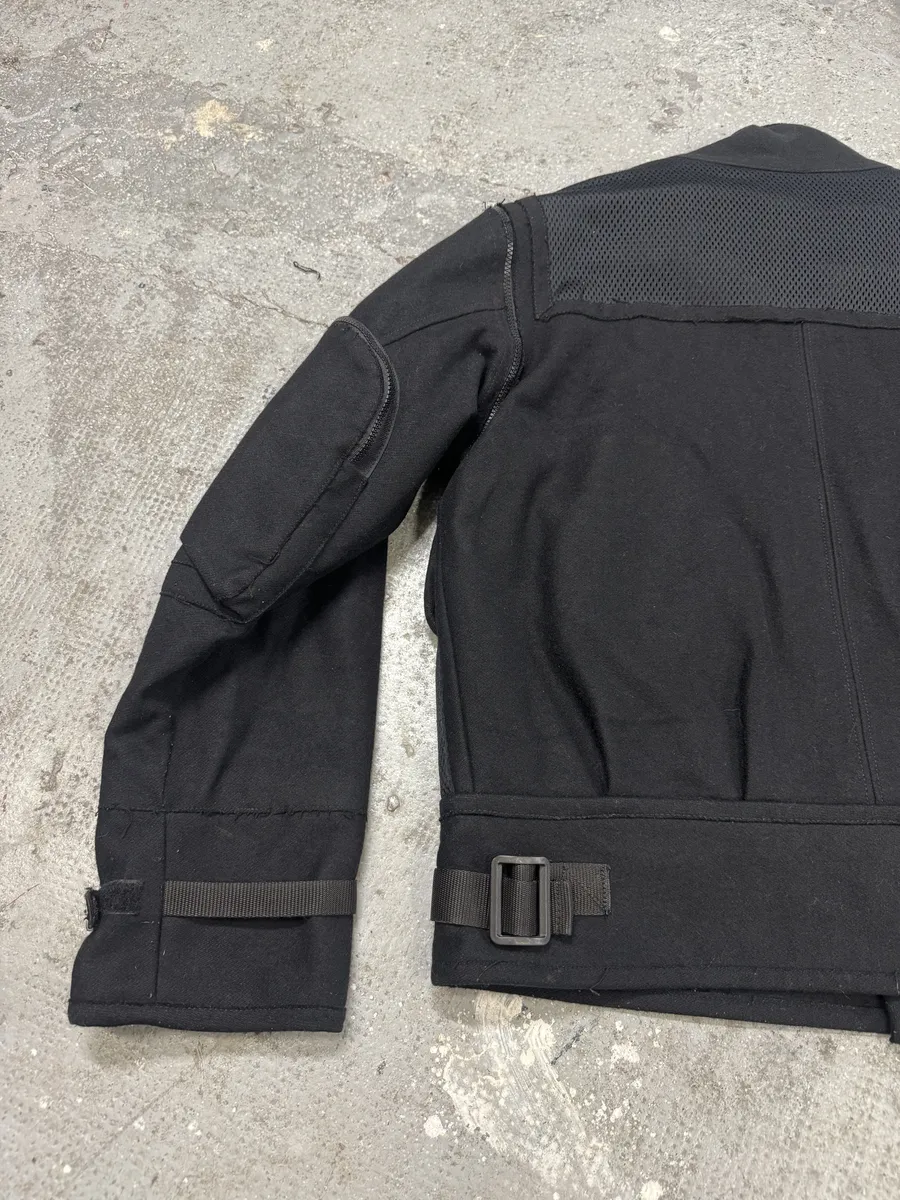 AW2003 Dolce & Gabbana Navy Strap Bondage Bomber Jacket with Detachable Sleeves - Image 13