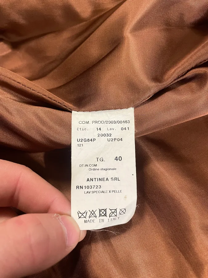 AW2003 Emporio Armani Raw Distressed Leather Suit Jacket - Image 8