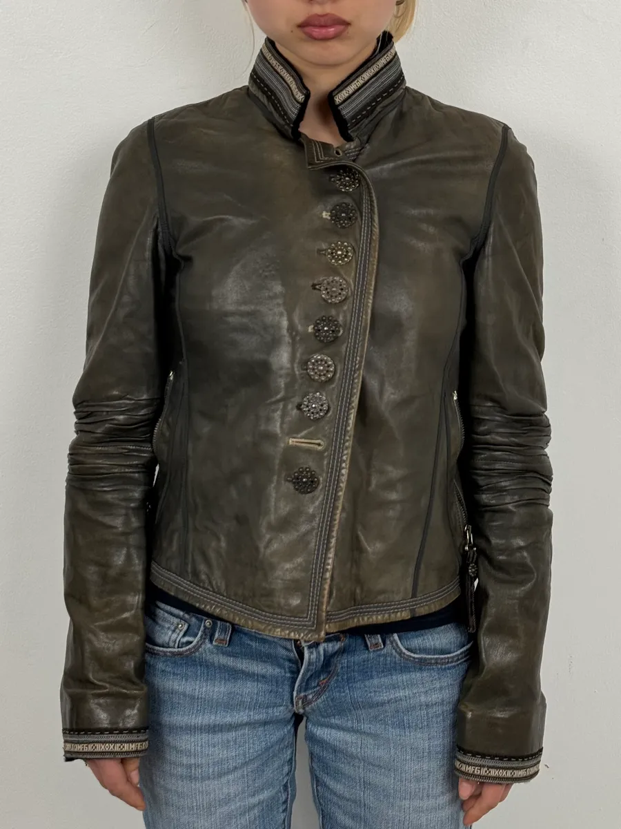 AW2003 Marithé + François Girbaud Grey Eroded Buttoned Asymmetrical Leather Jacket - Image 2