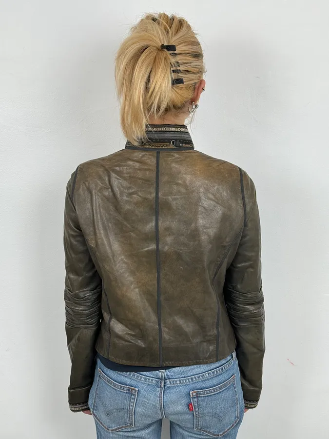 AW2003 Marithé + François Girbaud Grey Eroded Buttoned Asymmetrical Leather Jacket - Image 3