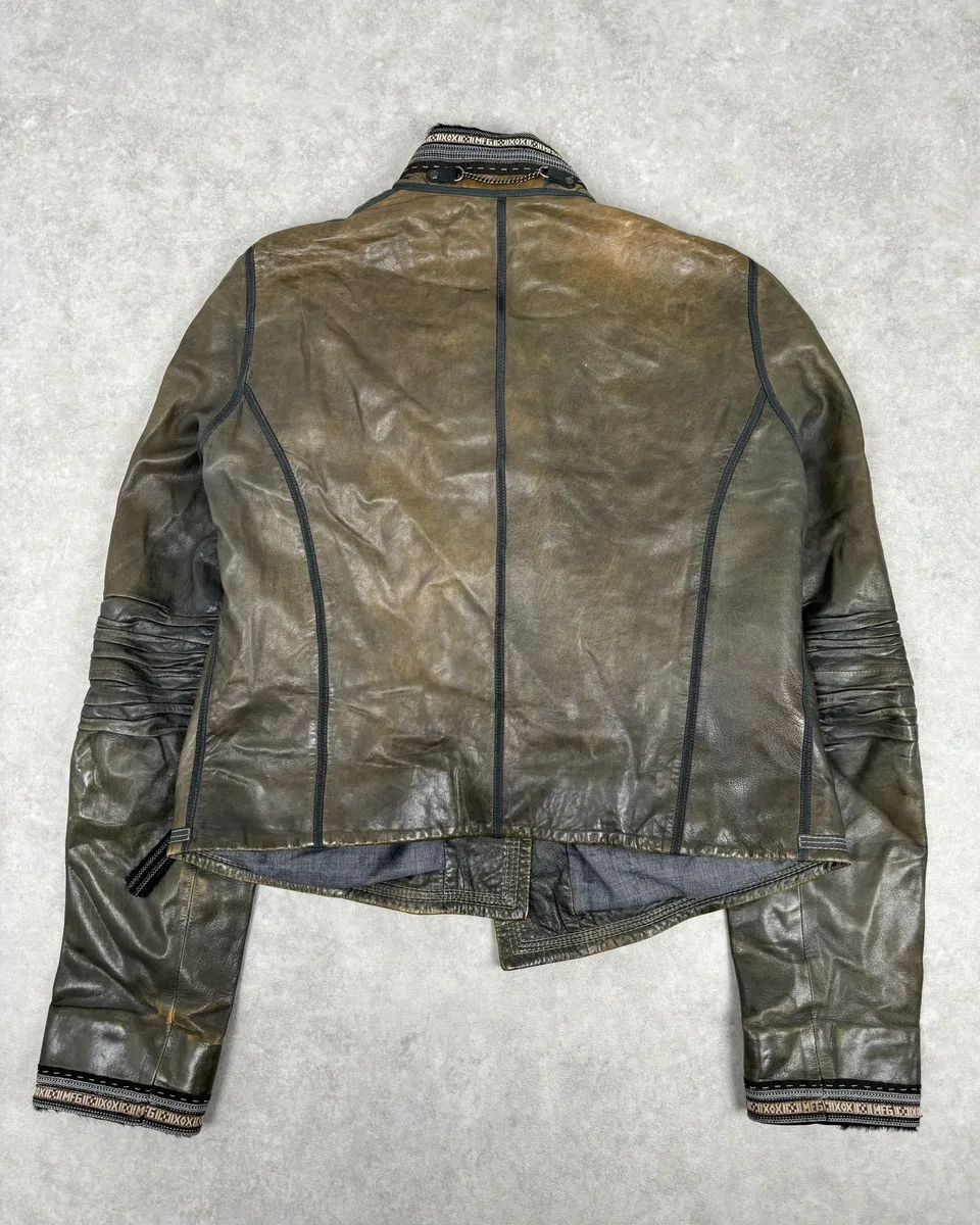 AW2003 Marithé + François Girbaud Grey Eroded Buttoned Asymmetrical Leather Jacket - Image 5