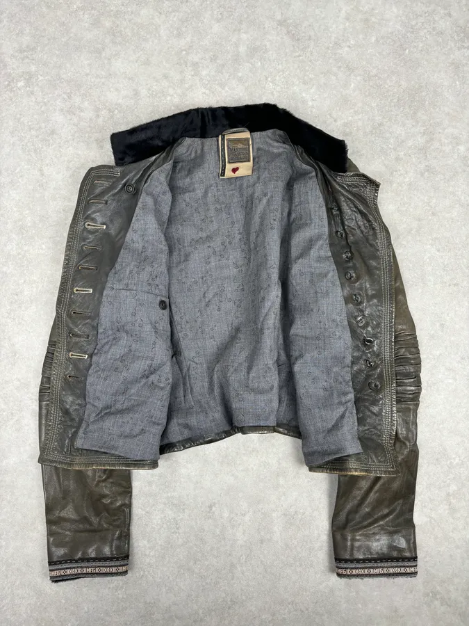 AW2003 Marithé + François Girbaud Grey Eroded Buttoned Asymmetrical Leather Jacket - Image 7