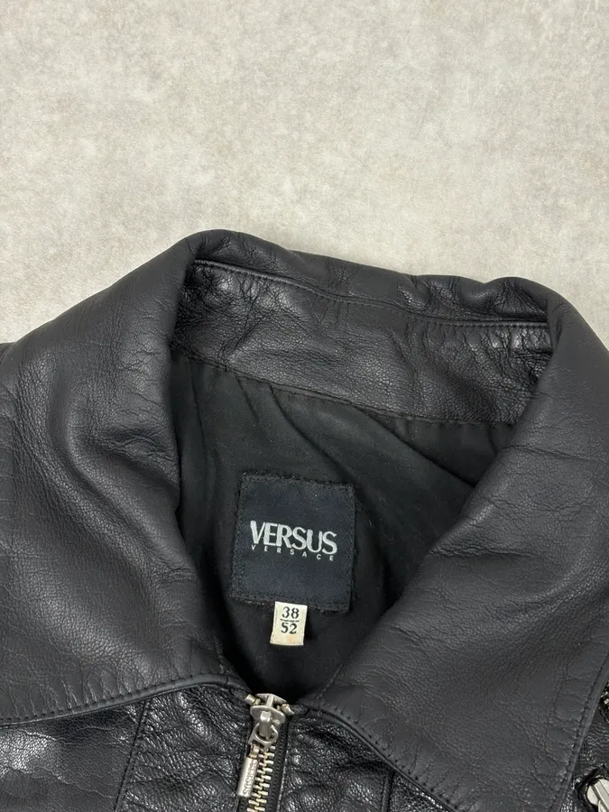 AW2003 Versace Multi Zip with Detachable Sleeves Black Leather Jacket - Image 8