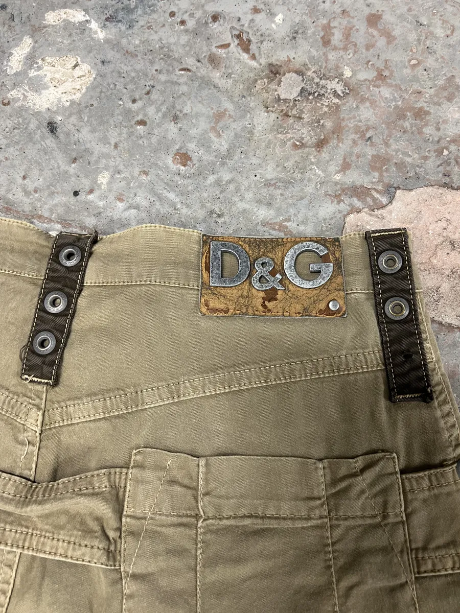 AW2004 Dolce & Gabbana Cargo Beige Pants - Image 5