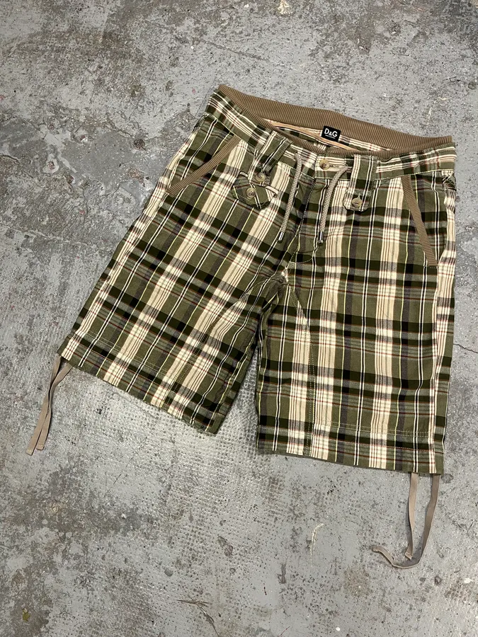 AW2004 Dolce & Gabbana Green Tartan Cargo Shorts - Image 5
