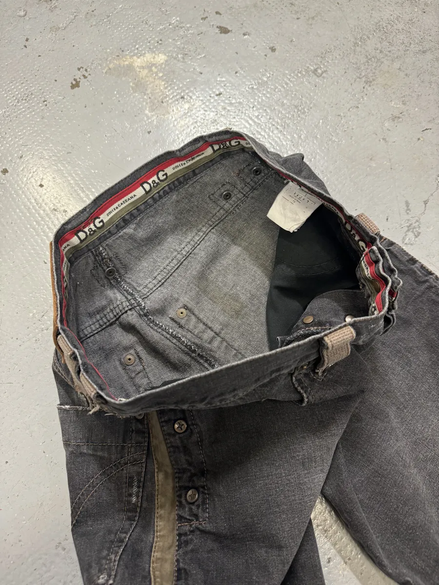 AW2004 Dolce & Gabbana Grey Utility Denim Short - Image 9