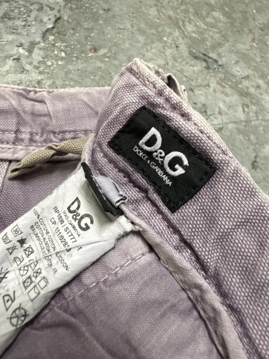 AW2004 Dolce & Gabbana Multi Pockets Lila Cargo Shorts - Image 6