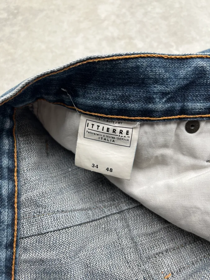 AW2005 Dolce & Gabbana Faded Zip Pocket Light Blue Denim Jeans - Image 13