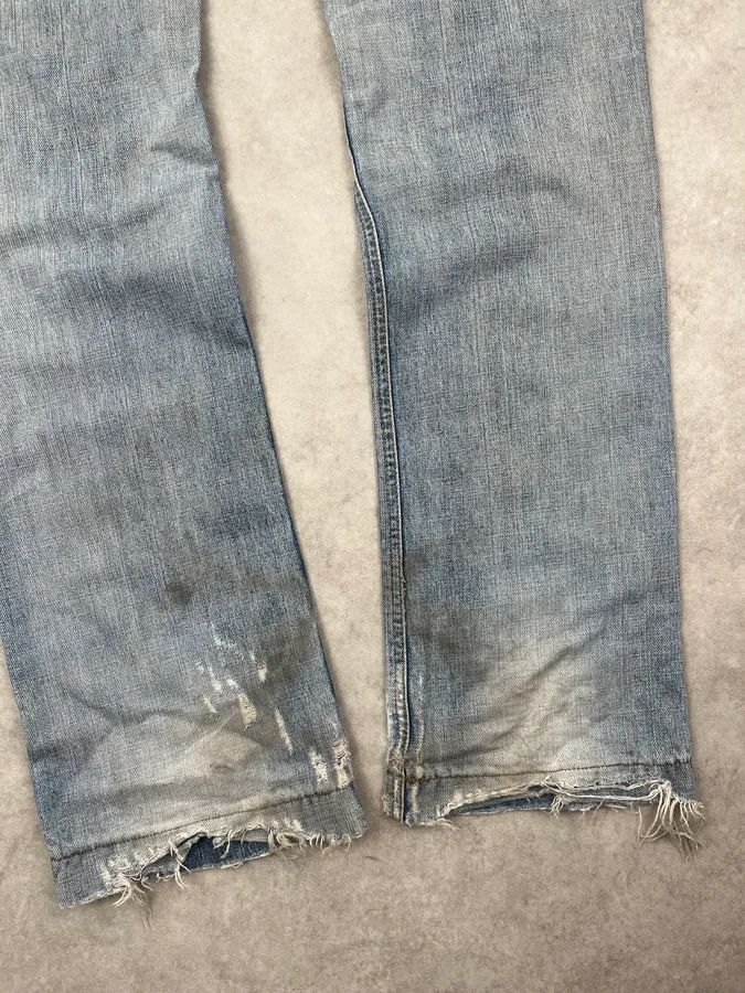 AW2005 Dolce & Gabbana Light Blue Patch Distressed Denim Jeans - Image 13