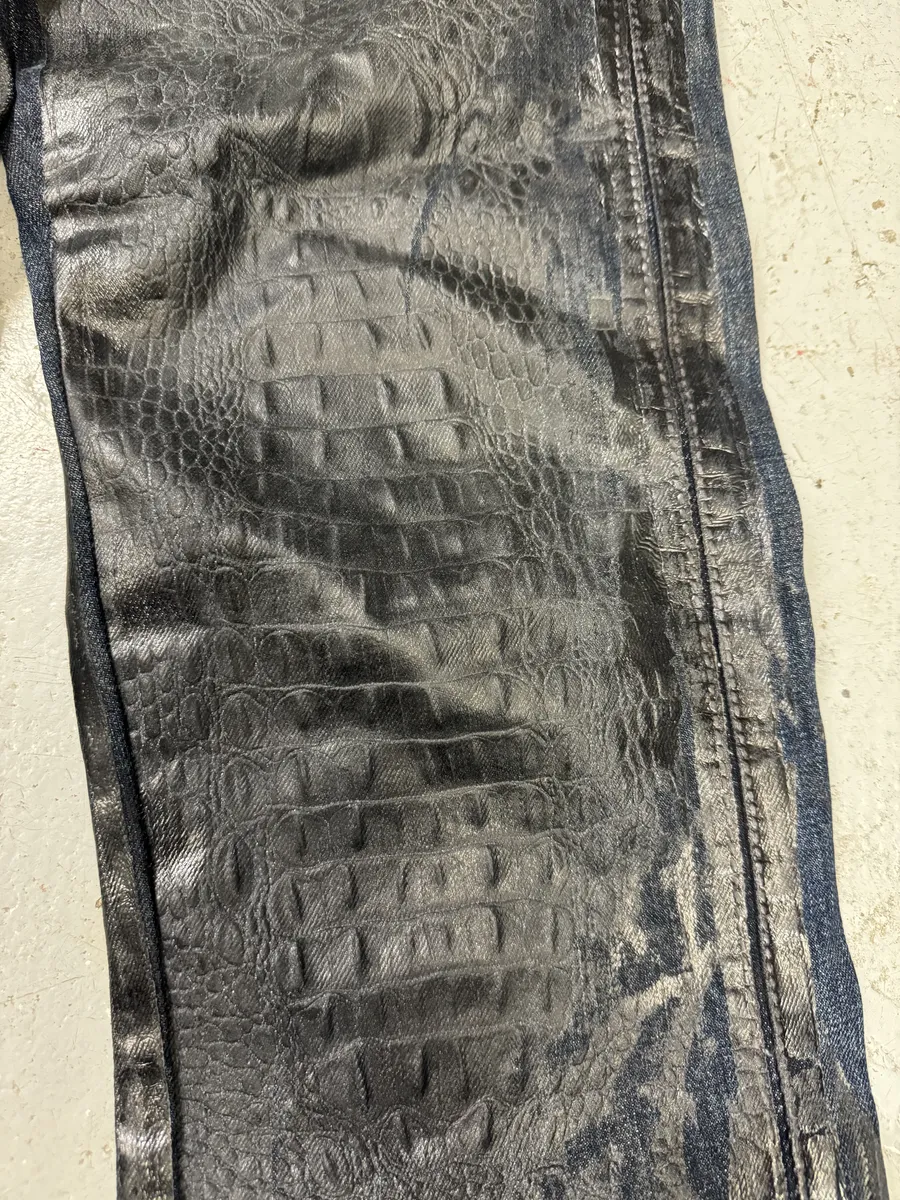 AW2005 Roberto Cavalli Black Crocodile Effect Leather Waxed Denim Jeans - Image 12