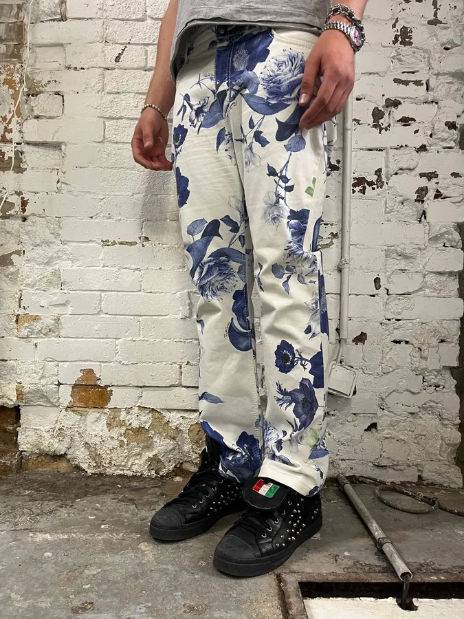 AW2005 Roberto Cavalli White Blue Floral Pants - Image 3