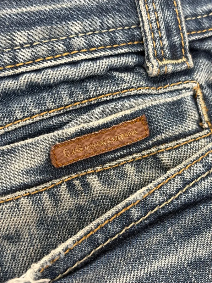 AW2006 Dolce & Gabbana Faded Blue Regular Denim Jeans - Image 14