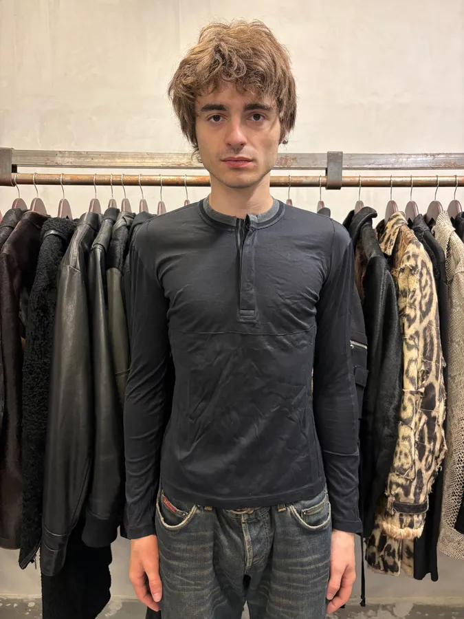 AW2006 Dolce & Gabbana Navy Henley Longsleeves - Image 2