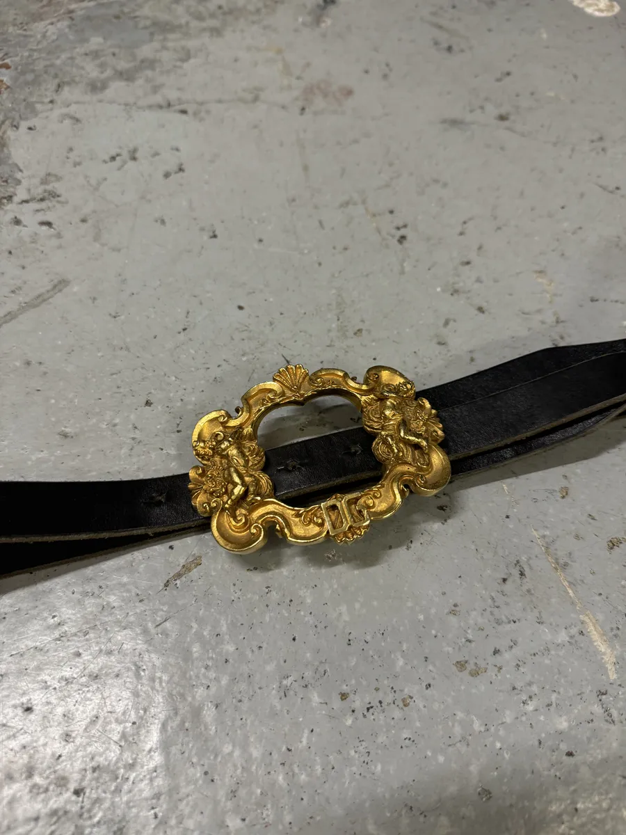 AW2006 Dolce & Gabbana Royal Buckle Black Leather Belt - Image 5