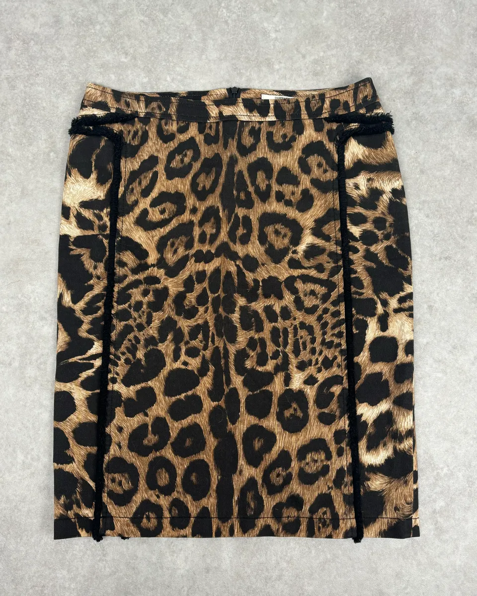 AW2006 Gianfranco Ferre Beige Leopard Print Blazer & Skirt Set - Image 15